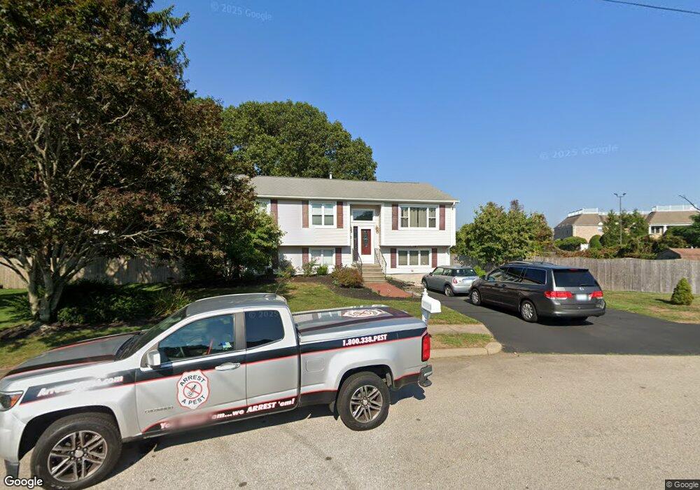 165 Wilde Field Dr, Warwick, RI 02889 - photo 1