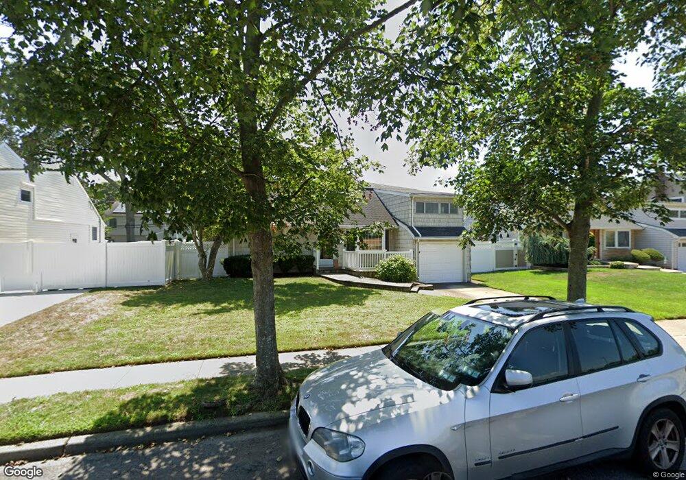 3934 Beechwood Place, Seaford, NY 11783 - photo 1