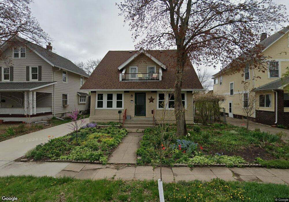 1061 36th St, Des Moines, IA 50311 - photo 1