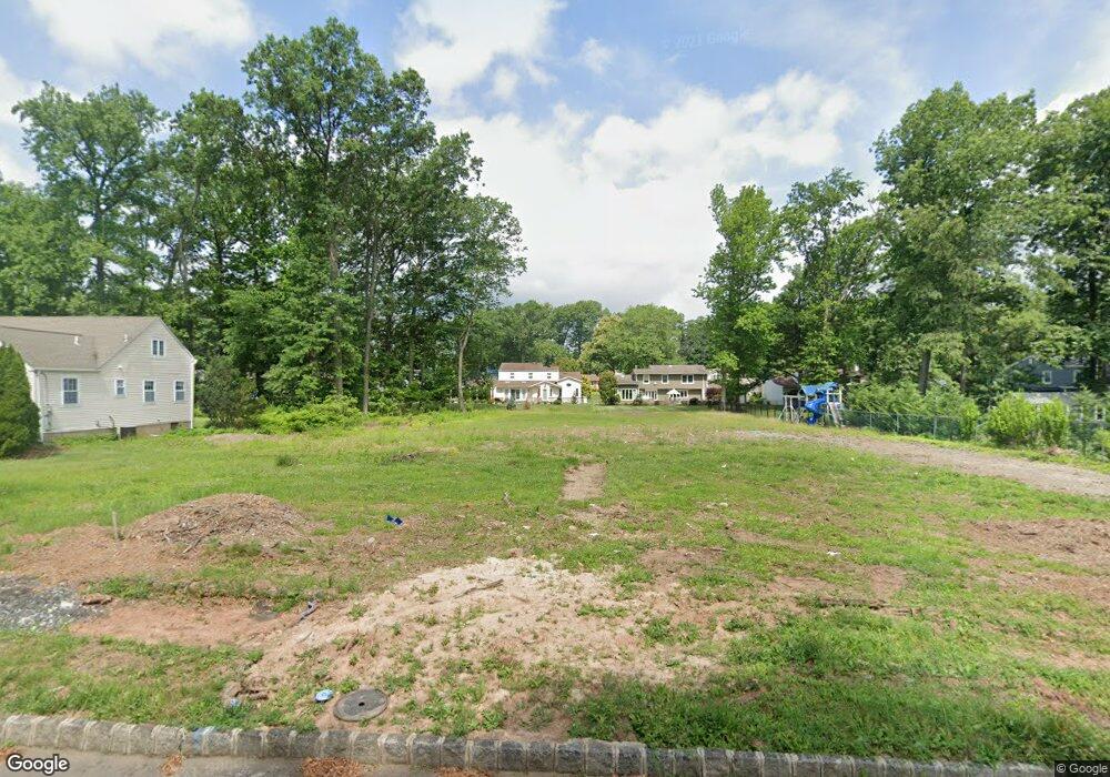 60 Ridge Rd, Clark, NJ 07066 - photo 1