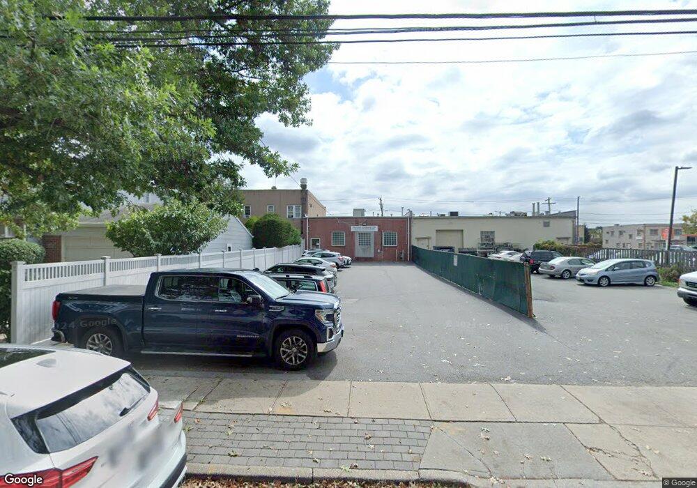 64 E Jericho Turnpike, Mineola, NY 11501 - photo 1