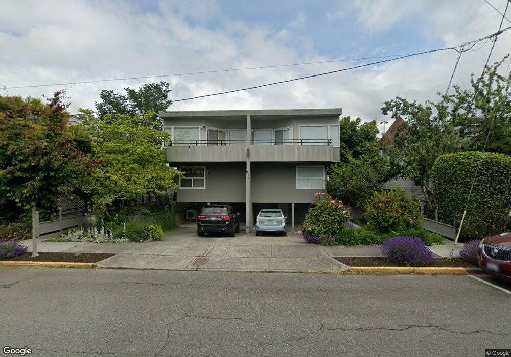 611 Bell St, Edmonds, WA 98020 - photo 1