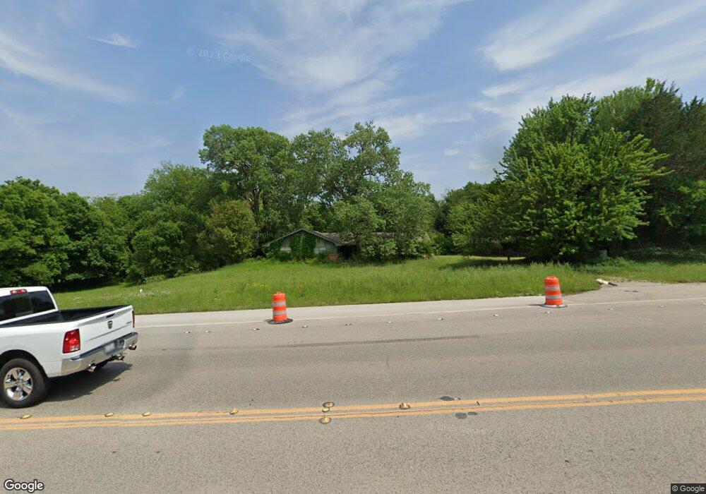 1300 W California St, Gainesville, TX 76240 - photo 1