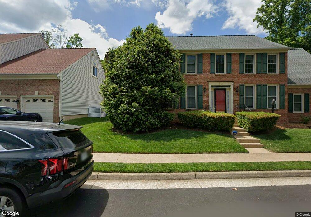7573 Glen Pointe Ct, Springfield, VA 22153 - photo 1