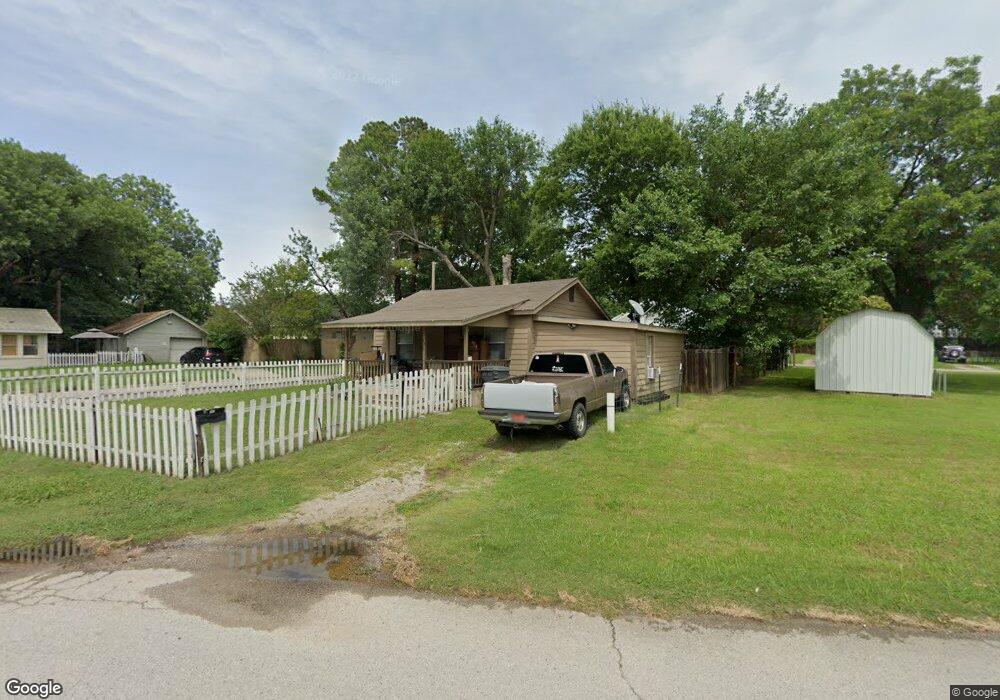 820 Wolverton St, Ardmore, OK 73401 - photo 1