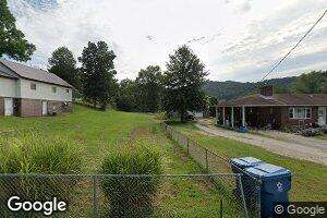 212 Maple St Unit 8, Hamlin, WV 25523