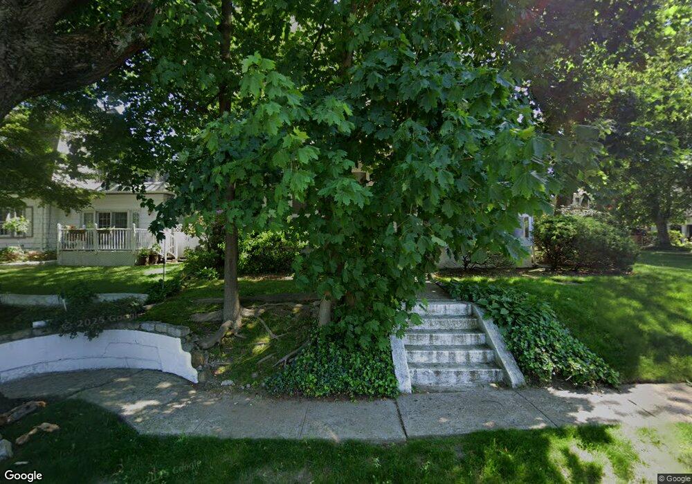 302 Park Ln, Little Neck, NY 11363 - photo 1