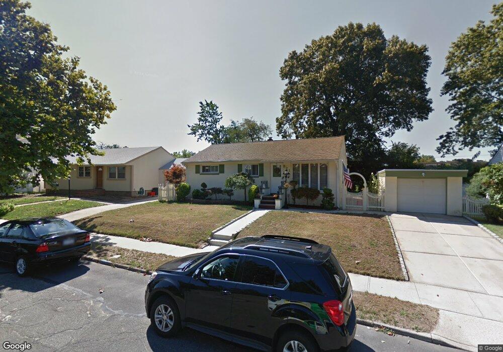 821 Gehrig Ave, Franklin Square, NY 11010 - photo 1