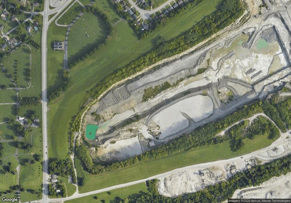 2414 Hamburg Pike unit 2416, Jeffersonville, IN 47130 - photo 1