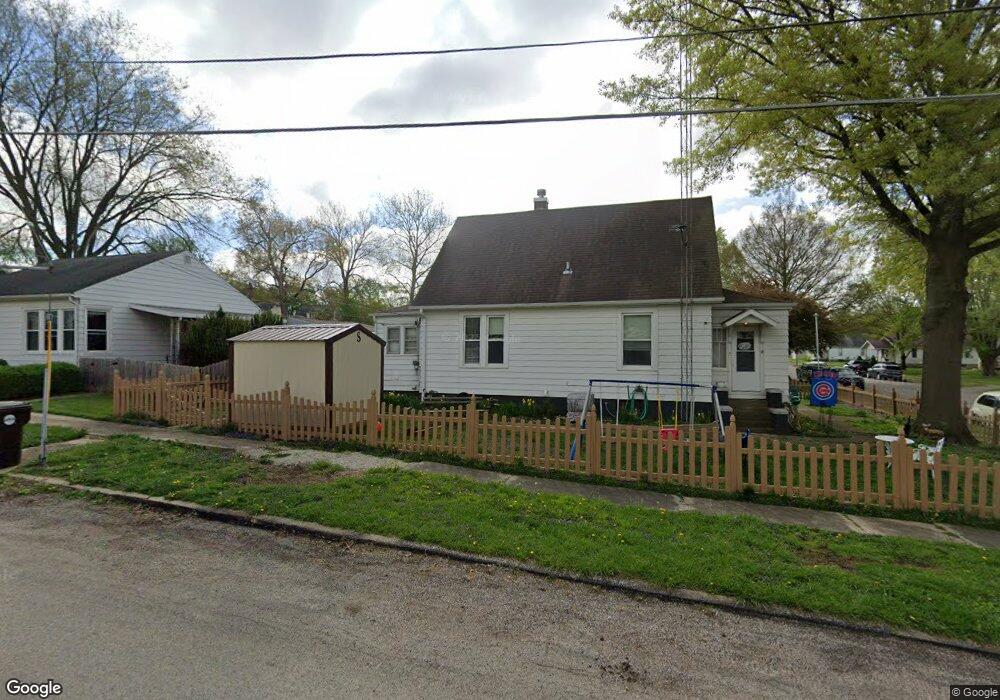 304 WILLIAMETTE Lincoln, Lincoln, IL 62656 - photo 1