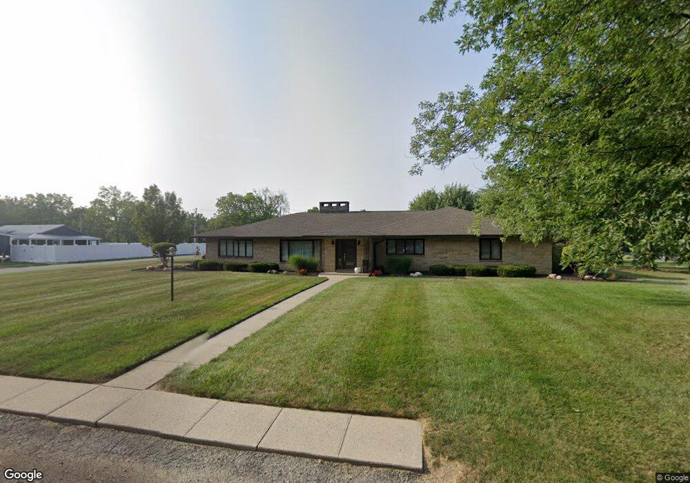 807 Riverview Dr, Bluffton, IN 46714 - photo 1