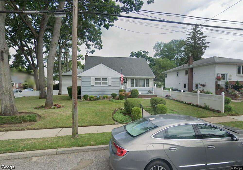 1160 Langdon St, Franklin Square, NY 11010 - photo 1