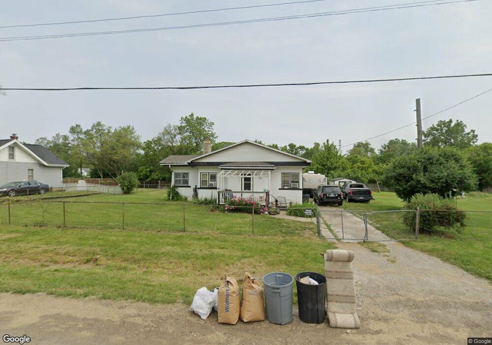 1139 E Princeton Ave, Flint, MI 48505 - photo 1