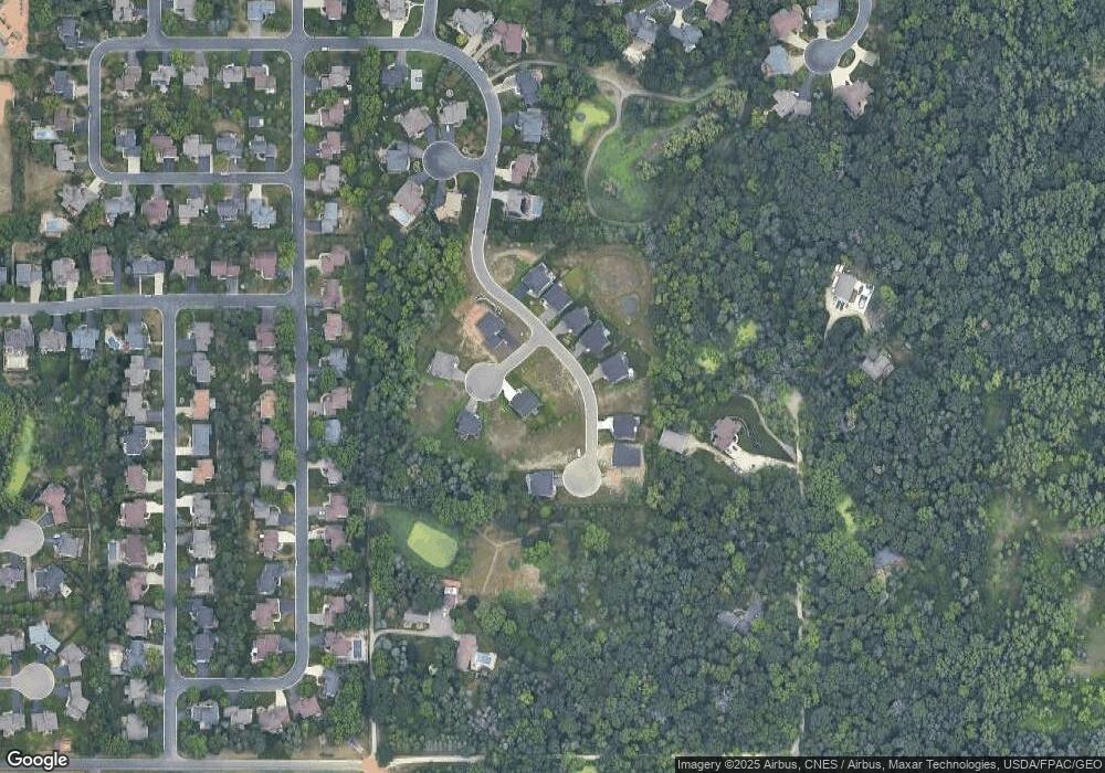 11720 Azure Cir, Inver Grove Heights, MN 55077 - photo 1