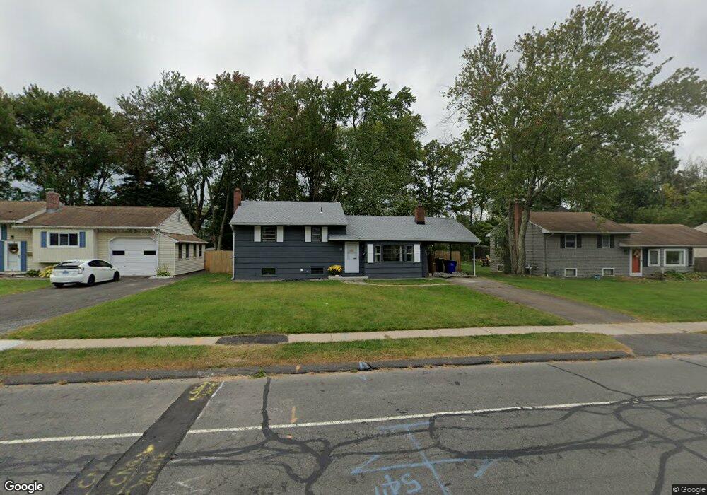 83 Beechwood Rd, West Hartford, CT 06107 - photo 1