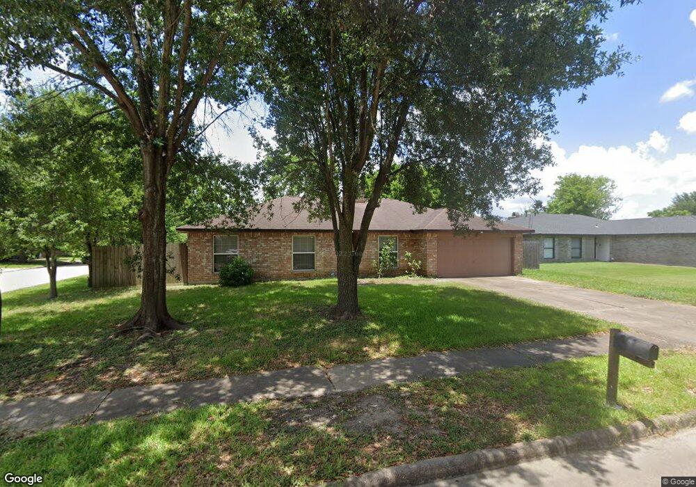 8407 Lettie St, Houston, TX 77075 - photo 1
