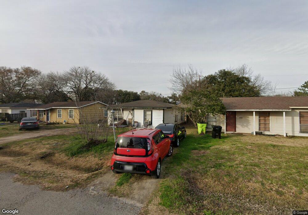 817 Avenue E, Rosenberg, TX 77471 - photo 1