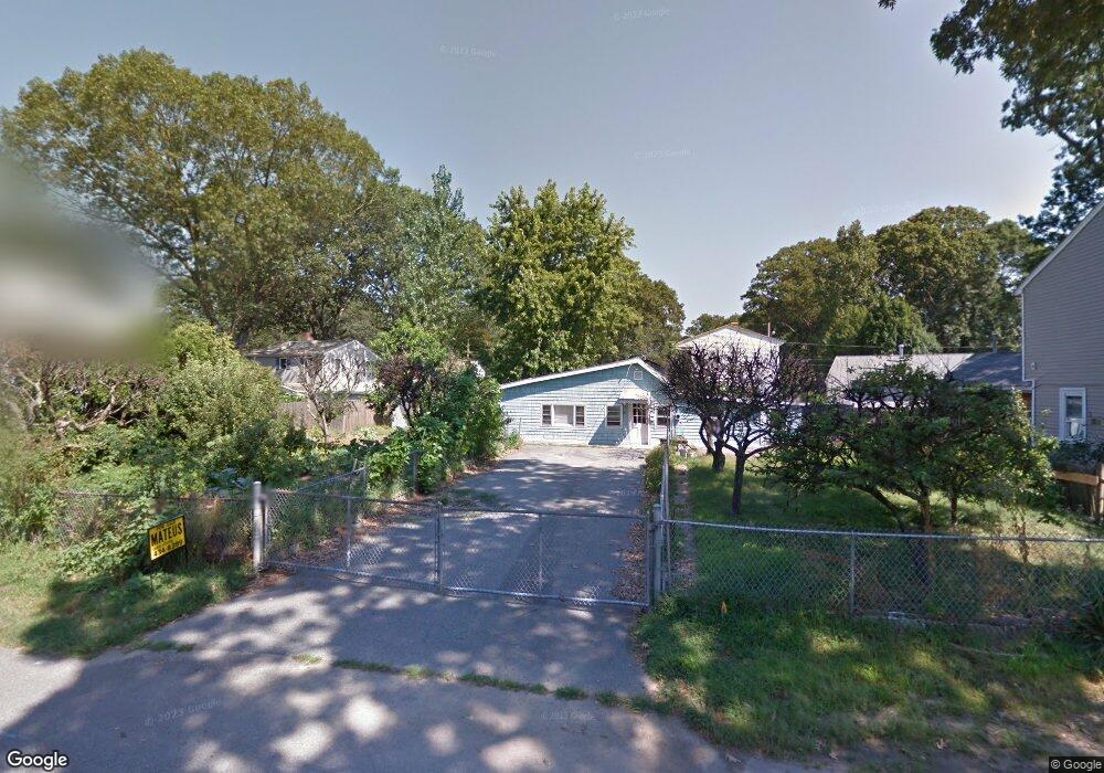 99 Oakcrest Dr, East Providence, RI 02915 - photo 1