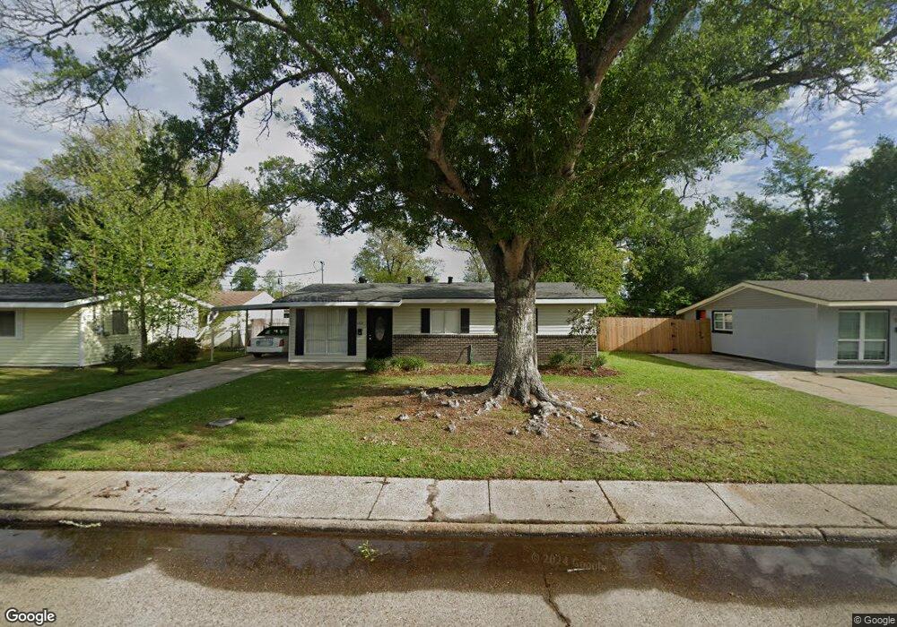 1521 Clover Dr, Lake Charles, LA 70607 - photo 1