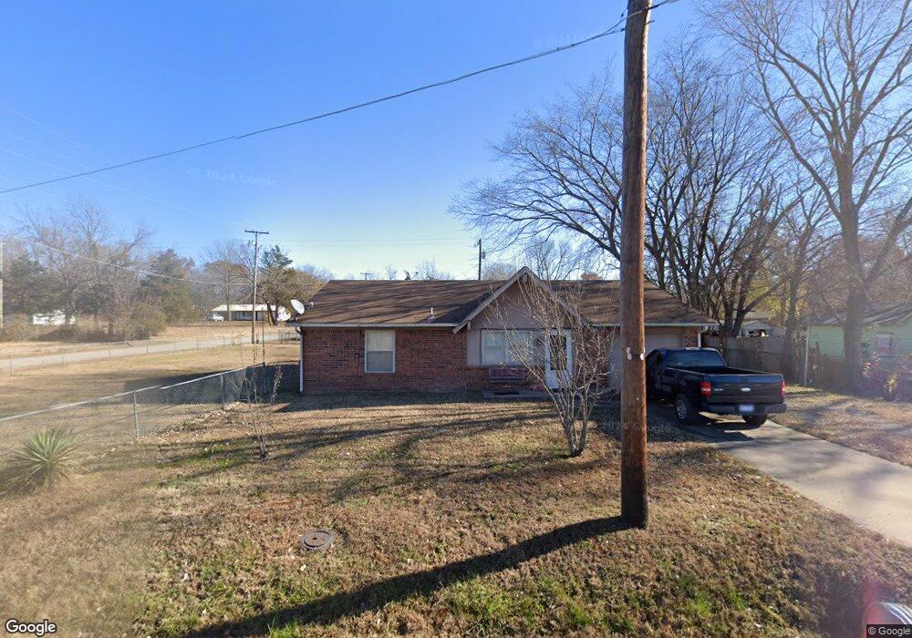 1021 N Kern Ave, Okmulgee, OK 74447 - photo 1