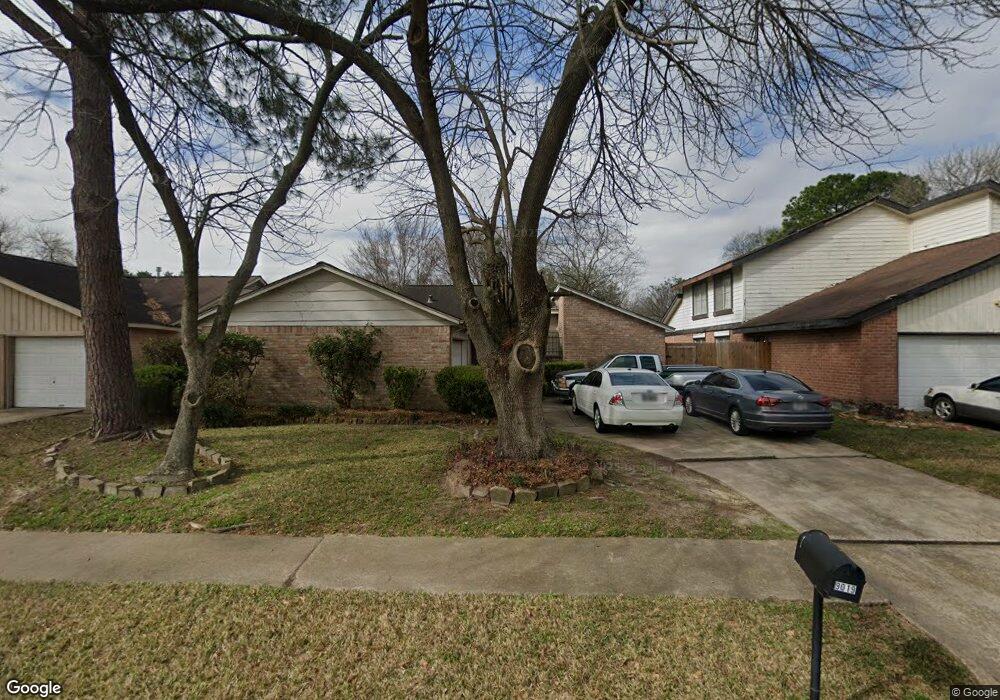 9019 Bold Forest Dr, Houston, TX 77088 - photo 1