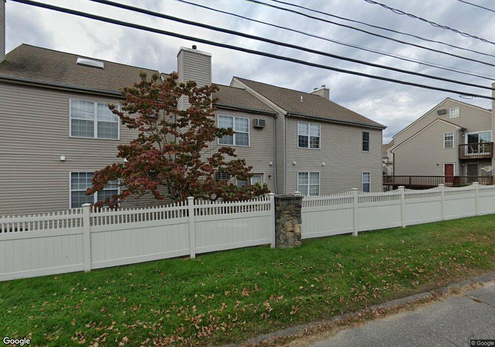 794 Oronoke Rd unit 14, Waterbury, CT 06708 - photo 1