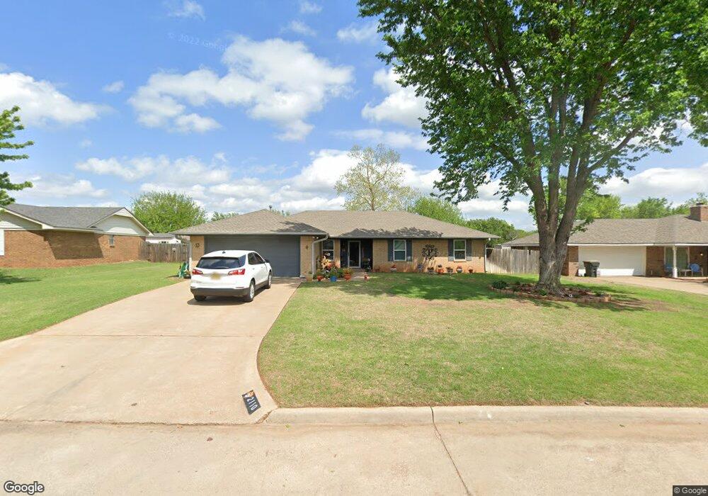 2110 Westbriar Rd, Duncan, OK 73533 - photo 1
