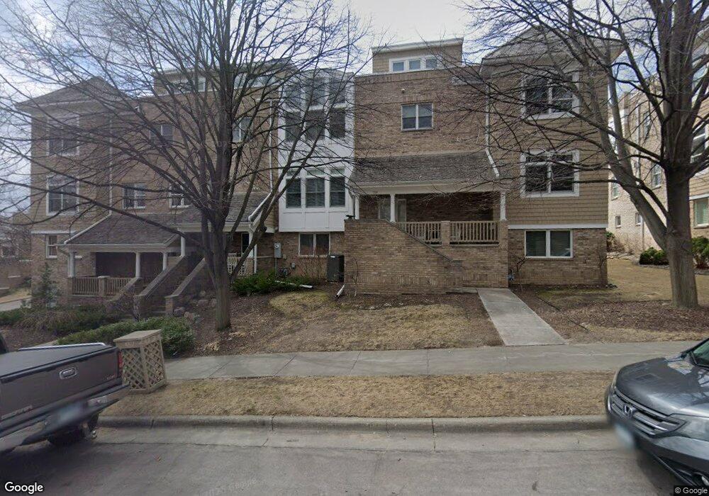 704 Widsten Cir, Wayzata, MN 55391 - photo 1