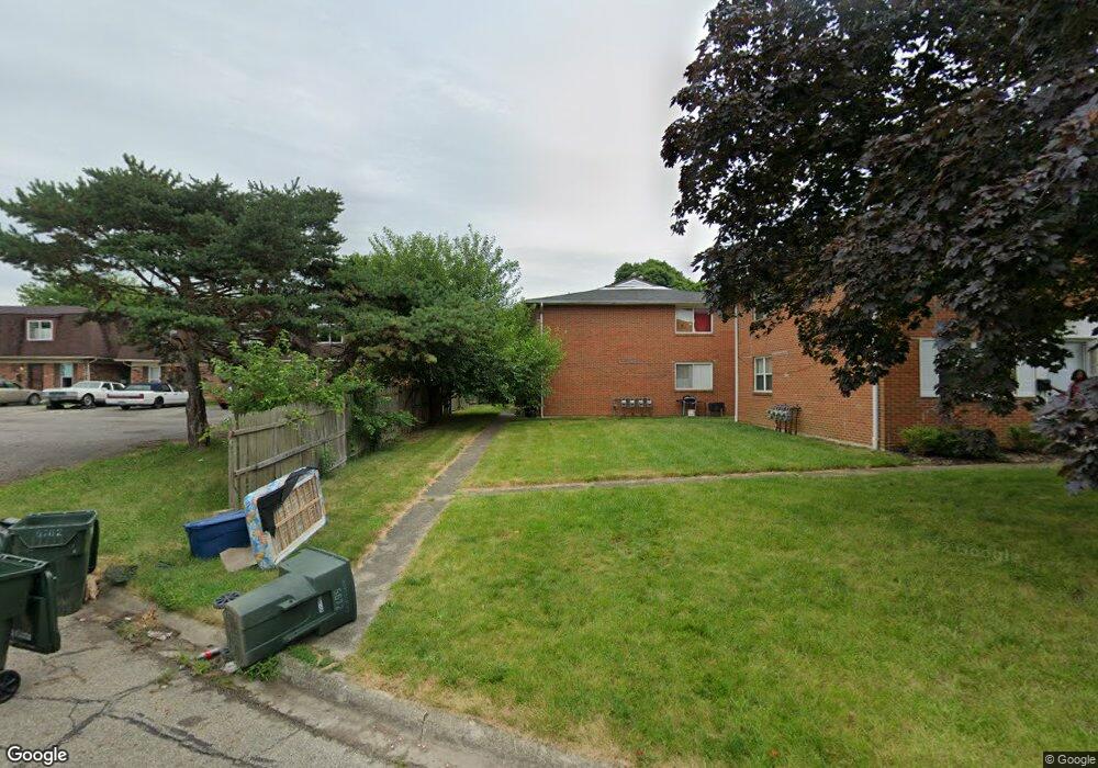 5686 Ironwood Ct, Columbus, OH 43229 - photo 1