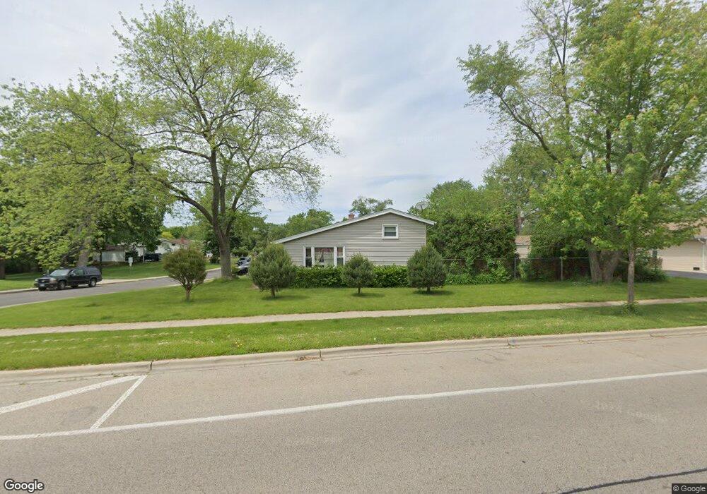 449 Tulsa Ave, Carpentersville, IL 60110 - photo 1