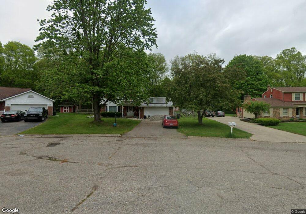 2364 Pineview Ct, Flushing, MI 48433 - photo 1