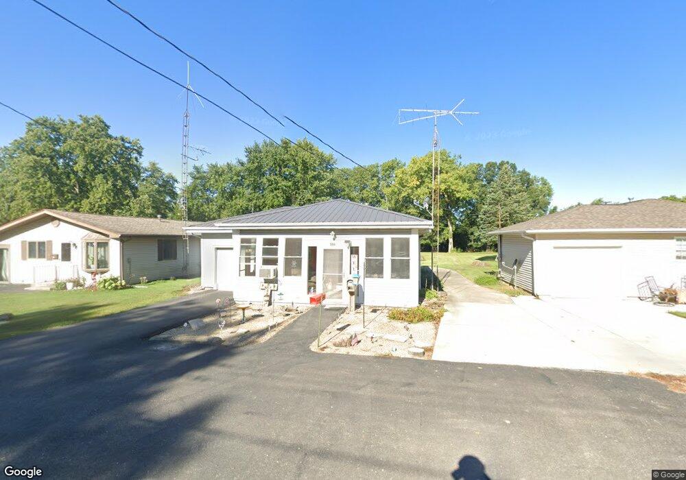 306 S Parke St, Tuscola, IL 61953 - photo 1