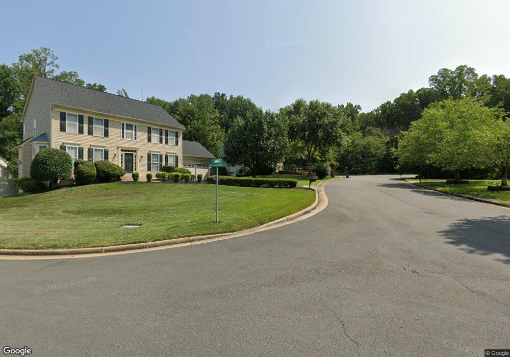 2010 Hanson Ln, Woodbridge, VA 22191 - photo 1