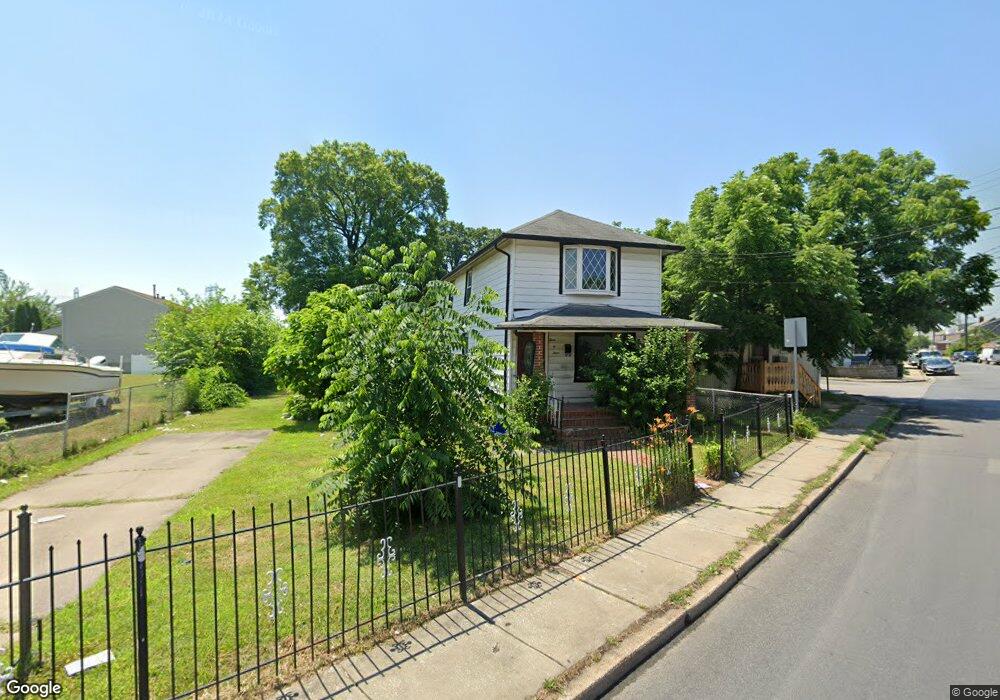 305 Sollers Point Rd, Baltimore, MD 21222 - photo 1