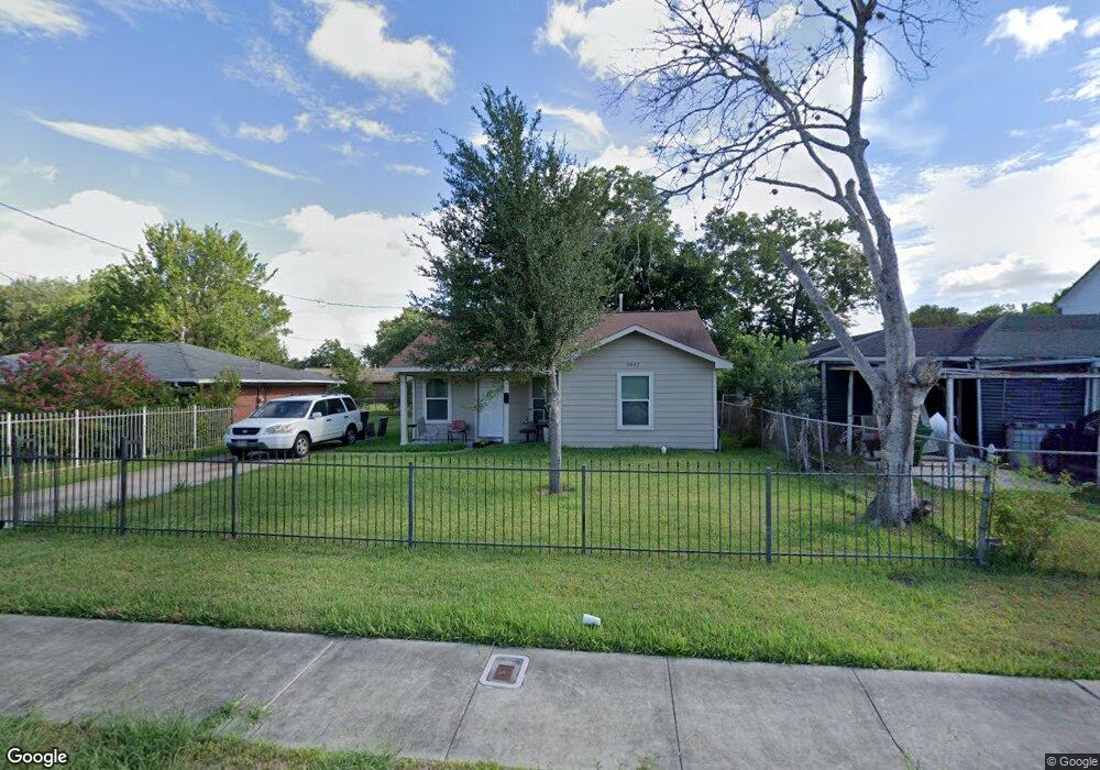 5043 Briscoe St, Houston, TX 77033 - photo 1