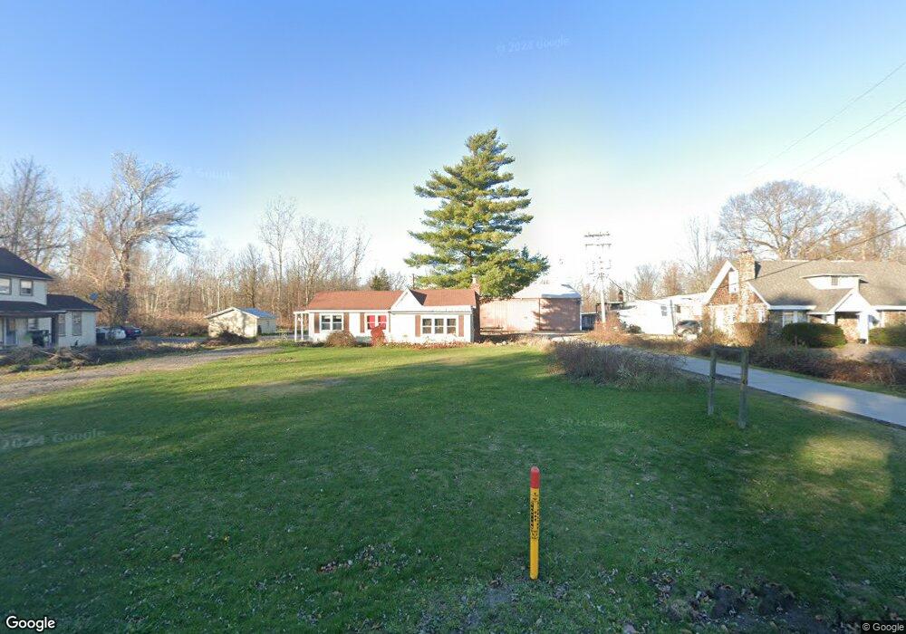 3390 Ravenswood Rd unit Building, Port Huron, MI 48060 - photo 1