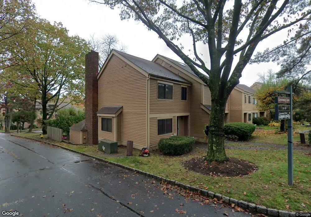 33 Greenway Ln, Rye Brook, NY 10573 - photo 1