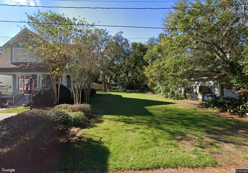 239 Peachtree St, St. Simons Island, GA 31522 - photo 1
