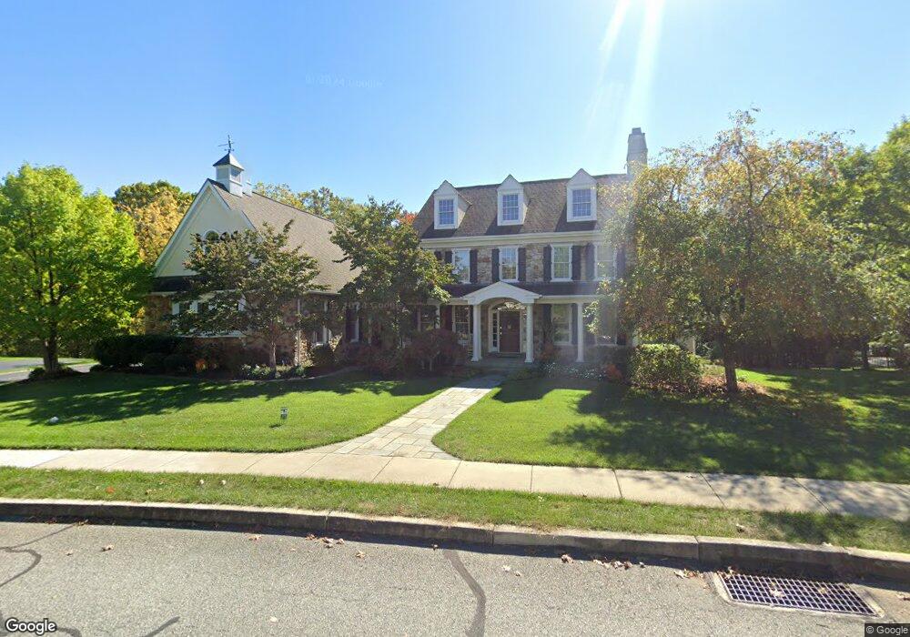 1037 Whitegate Rd, Wayne, PA 19087 - photo 1