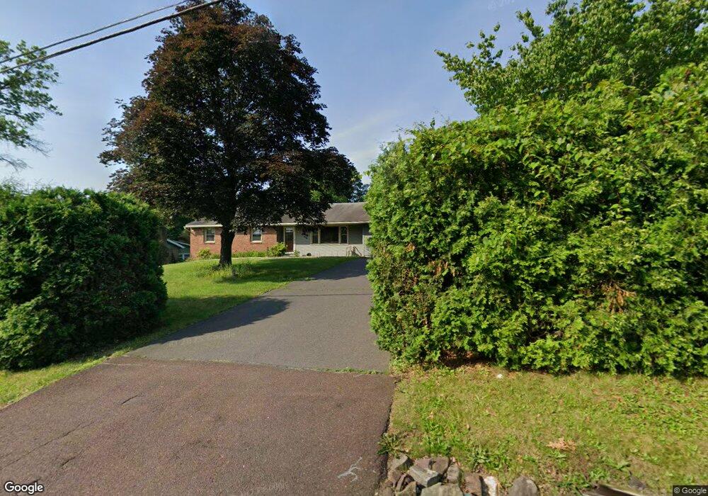 922 Diamond St, Sellersville, PA 18960 - photo 1