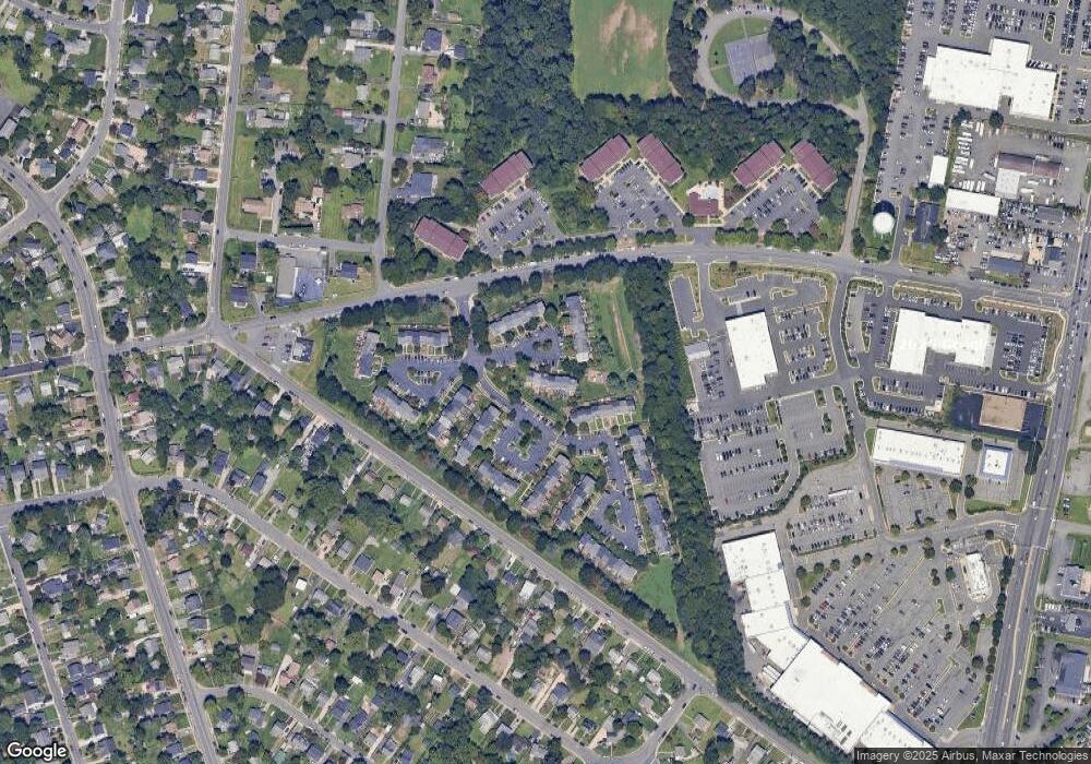 8573 Cabot Ct, Manassas, VA 20111 - photo 1