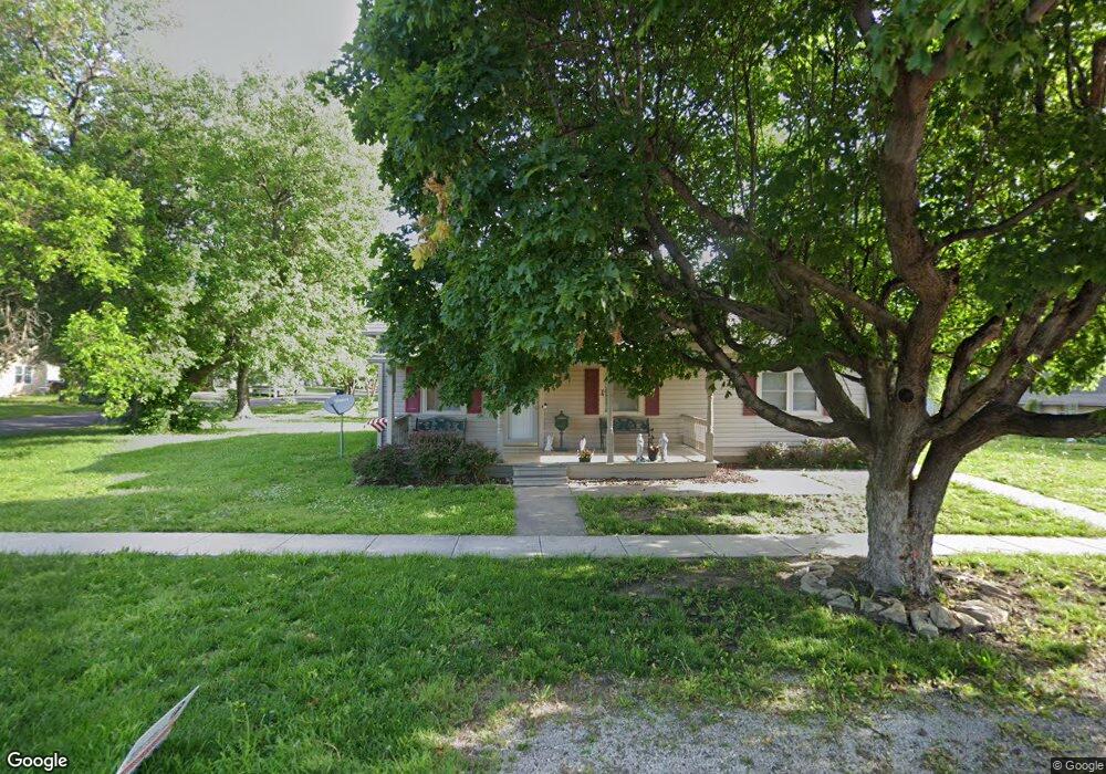 104 W 3rd St, Maple Hill, KS 66507 - photo 1