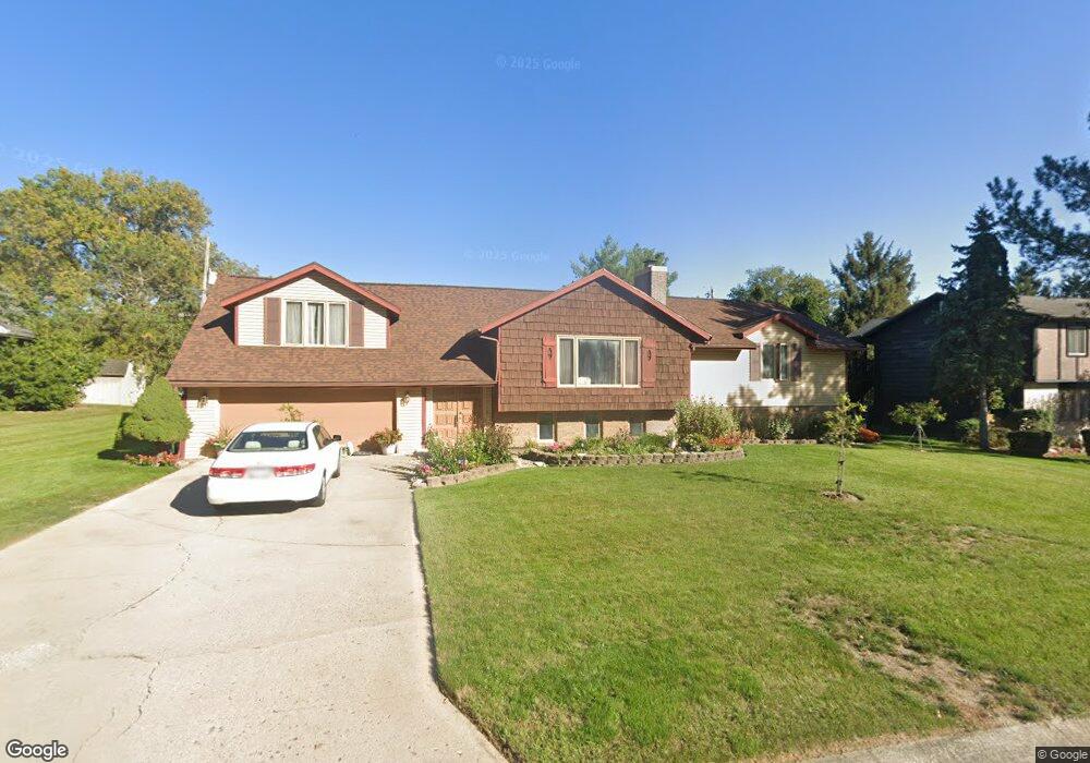 1285 Timberlane Dr, Lima, OH 45805 - photo 1