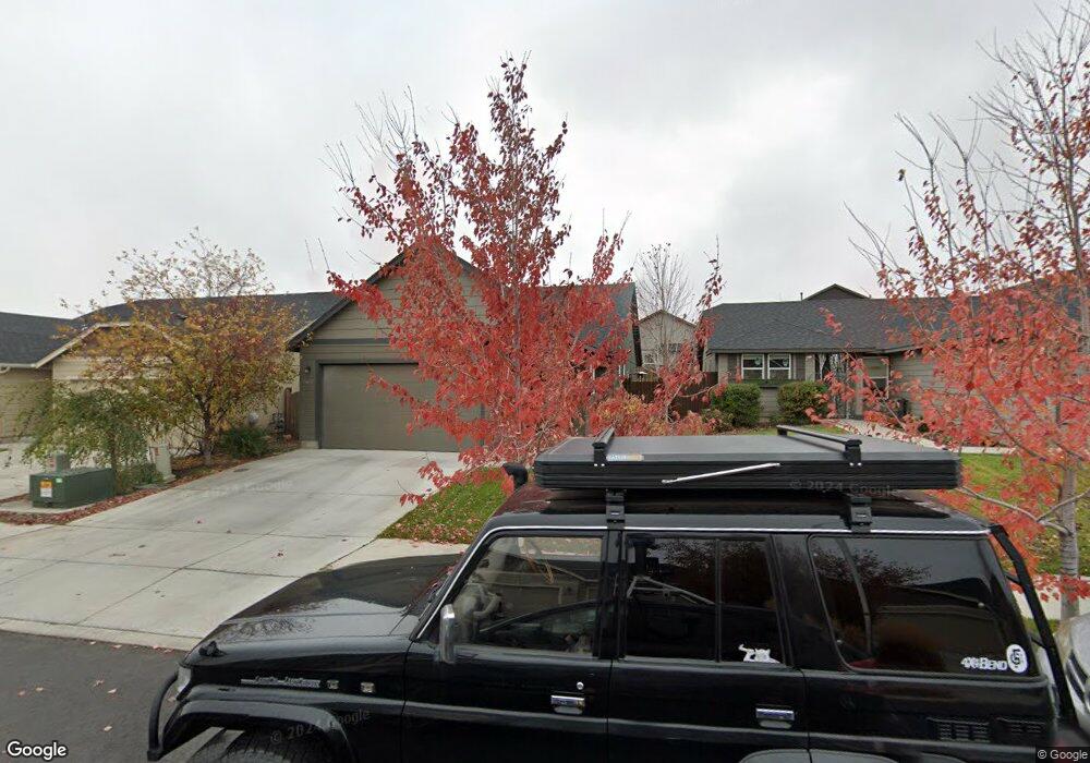 1859 SW 35th St, Redmond, OR 97756 - photo 1