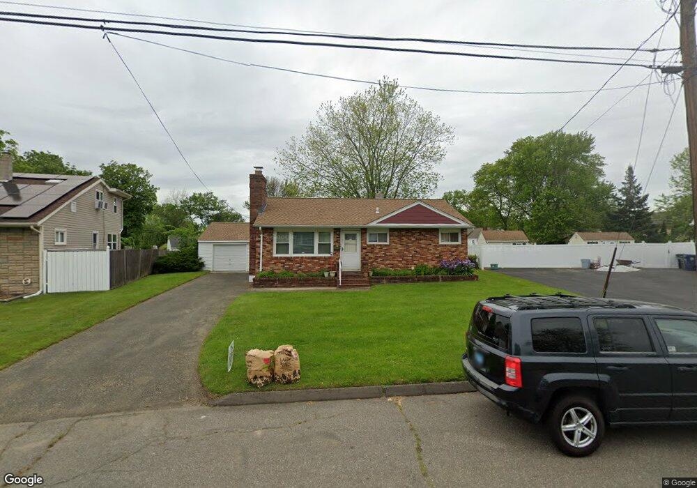 61 Compass Ln, West Haven, CT 06516 - photo 1