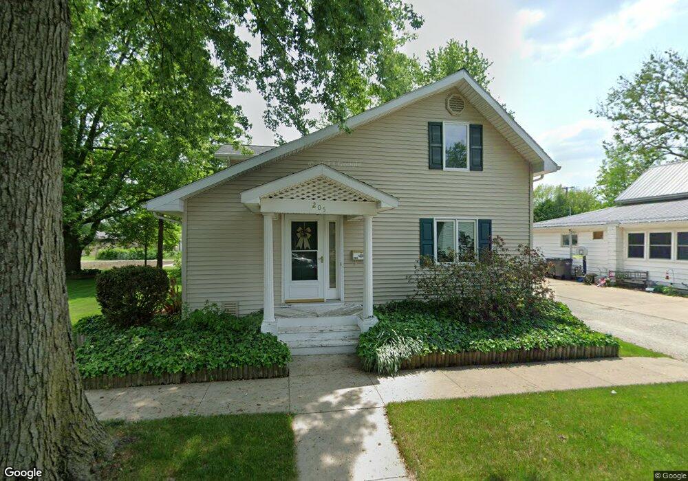 205 W Randolph St, Nappanee, IN 46550 - photo 1