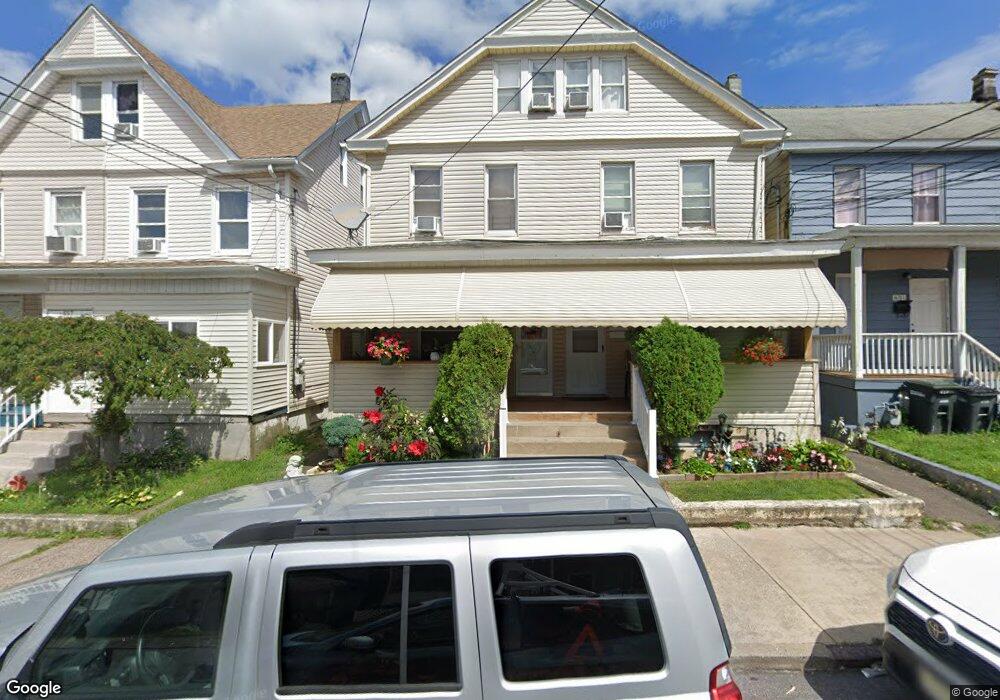 653 N Locust St, Hazleton, PA 18201 - photo 1