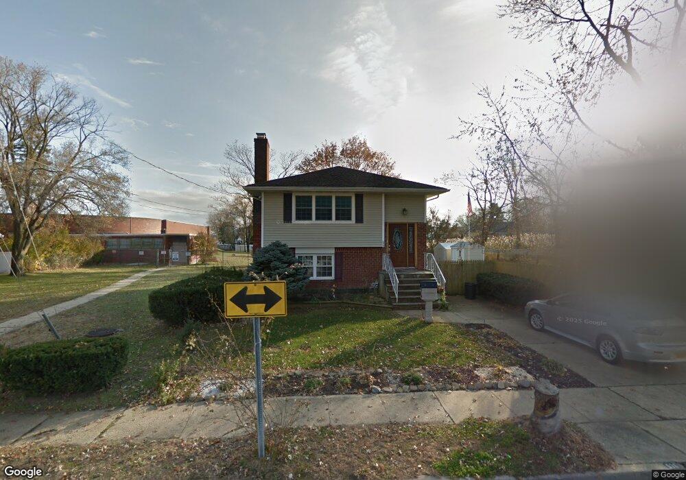 576 Anderson St, Baldwin, NY 11510 - photo 1