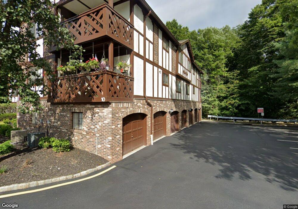 1005 Thoreau Ct unit 1005, Mahwah, NJ 07430 - photo 1