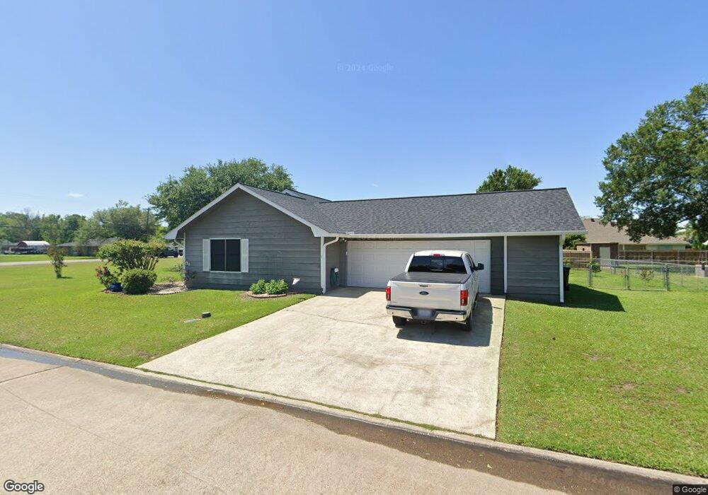 750 University Dr, Lake Charles, LA 70605 - photo 1